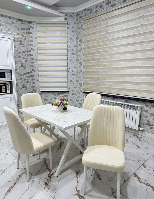 Стол стулья для кухни