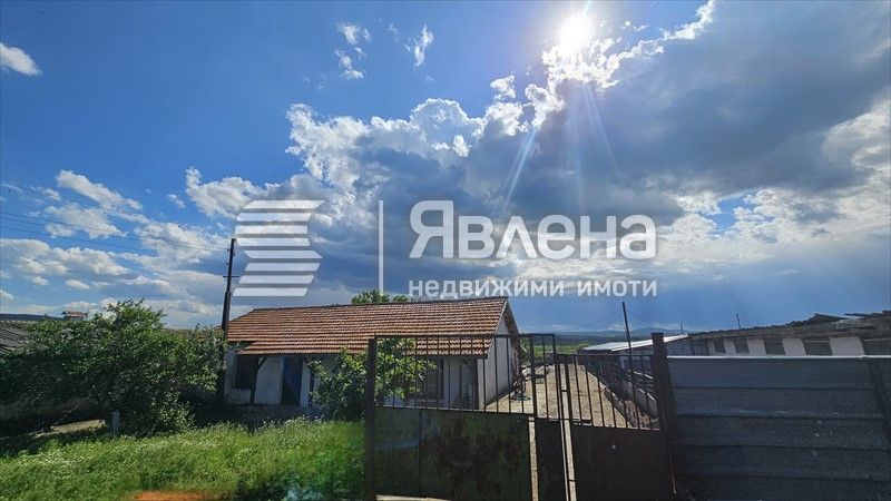 Продава се Промишлена сграда в с. Алдомировци, Област София-област - 7291 кв.м за 39 €/кв.м - Снимка #8