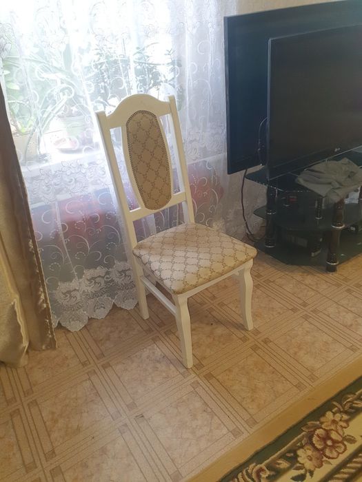 Продаётся   Стул