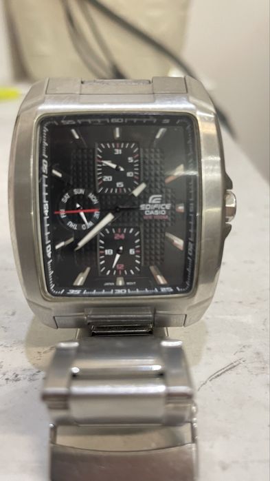 Часовник Casio Edifice