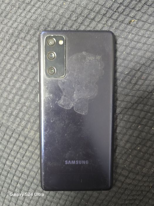 Samsung s20fe 128/8