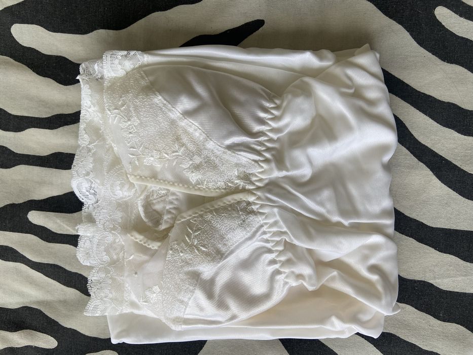 Дамски нощници различни видове, комбинизони сизразен сутиен от Соца