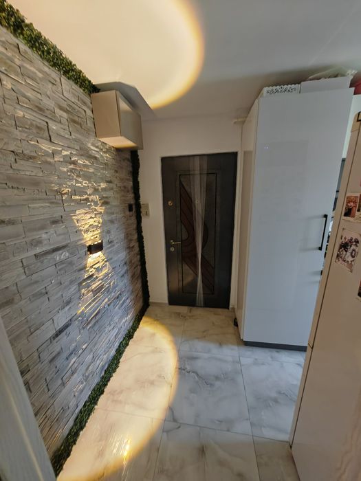 Vand apartament in Deva !