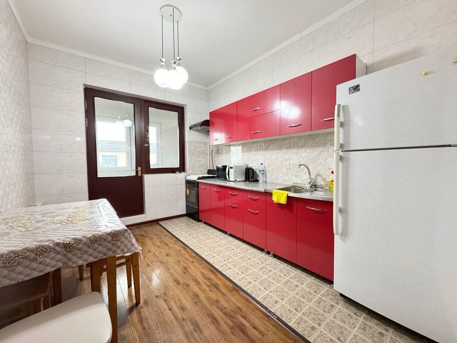 Срочно Продаётся Эльбек 2/9/9 ремонт хороший локации топ !