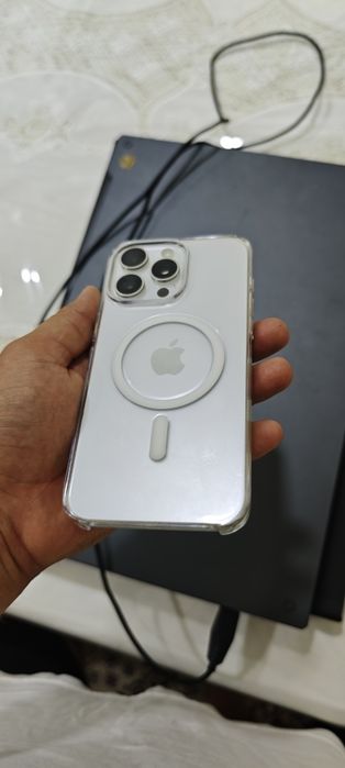iPhone 15 pro max eSim