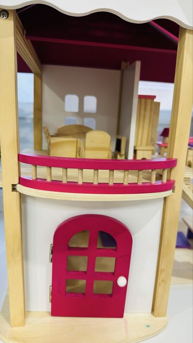 Продам детский домик для кукол