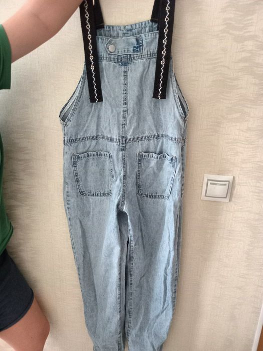 Продаётся одежда,размеры всё есть