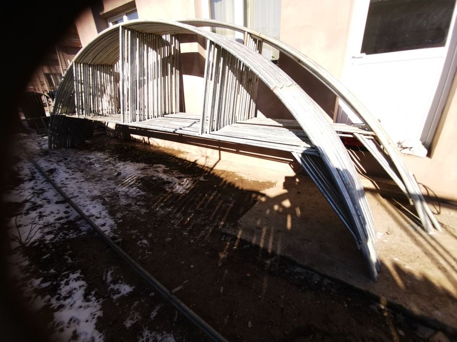 Arcade solarii rezistente