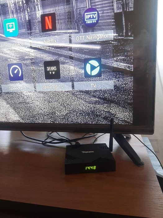 TANIX TX6 4/32 тв бокс