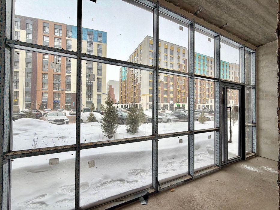 Продам ком помещение на 1 линии ЭКСКЛЮЗИВ210 м2 А.Бокейхана 13