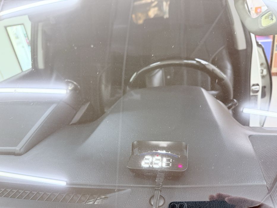 Проекция на лобовое стекло