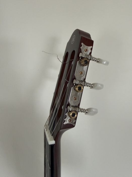 Yamaha Silent Guitar SLG200N – chitară clasică electrică