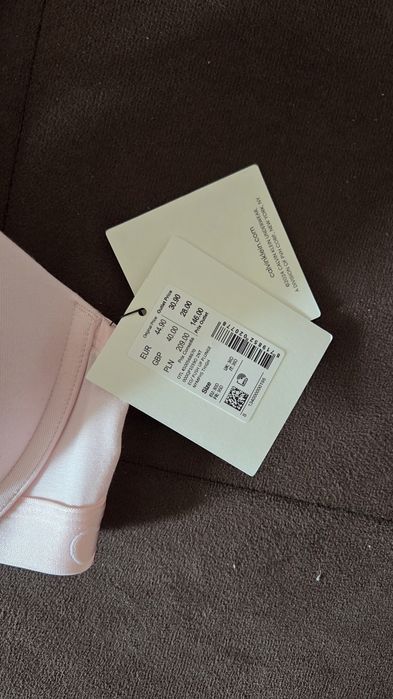 Calvin klein сутиен 80D нов