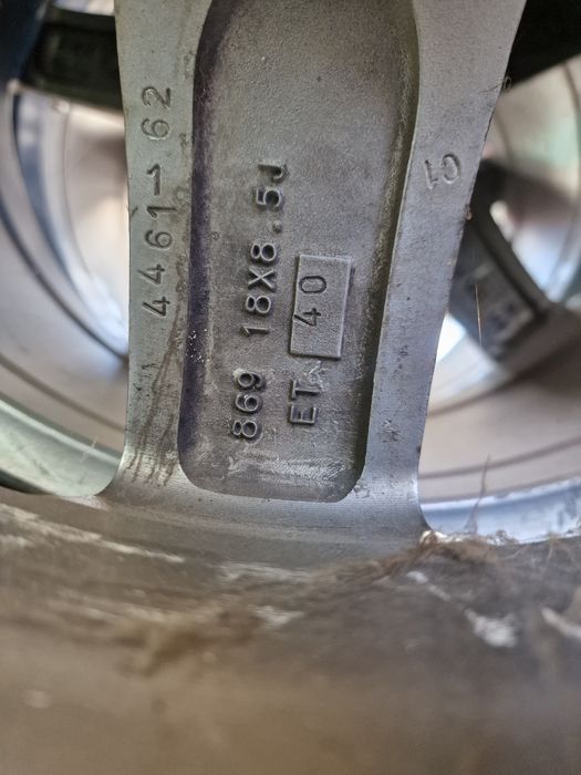 Anvelope cu jante 275/40R18 Pirelli, originale Mercedes AMG