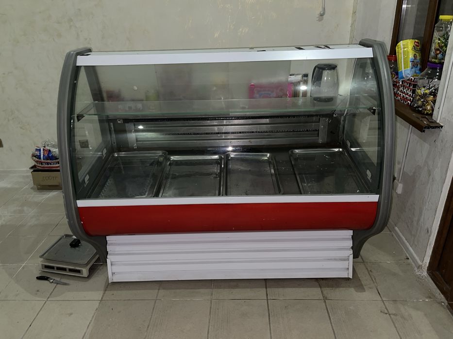 Витринный холодидьник