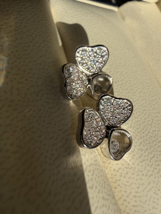 Нови обеци chopard happy diamond