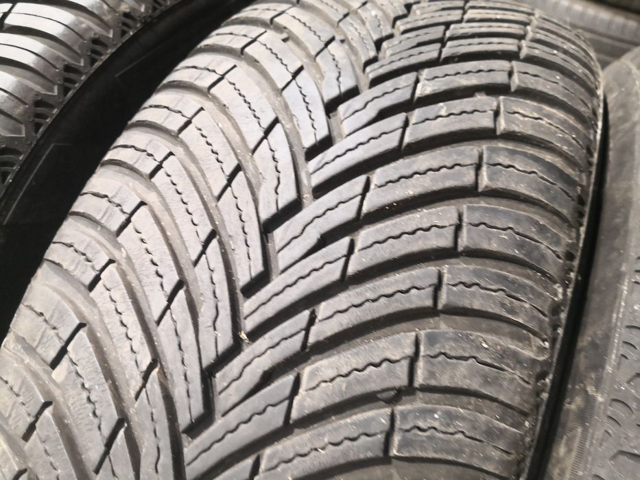 Гуми втора употреба 205 55 17 цола Pirelli  4 сезона  dot 25