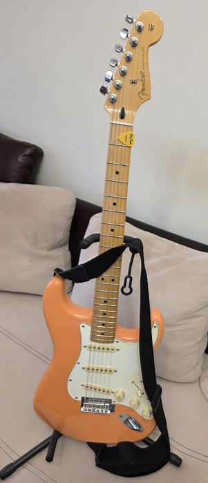 Продавам мексикански Fender