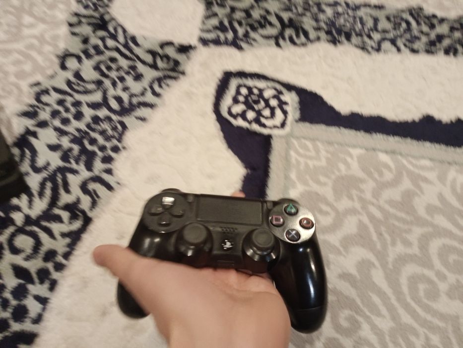 Playstation 4 slim 1tb