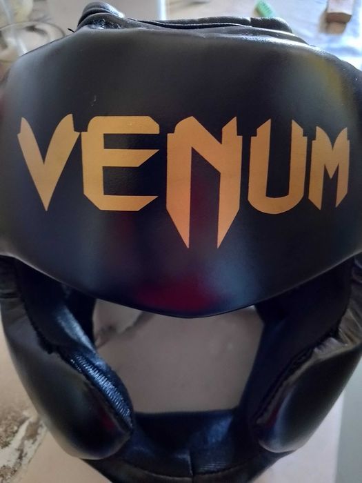 Шлем для бокса ,кикбоксинга