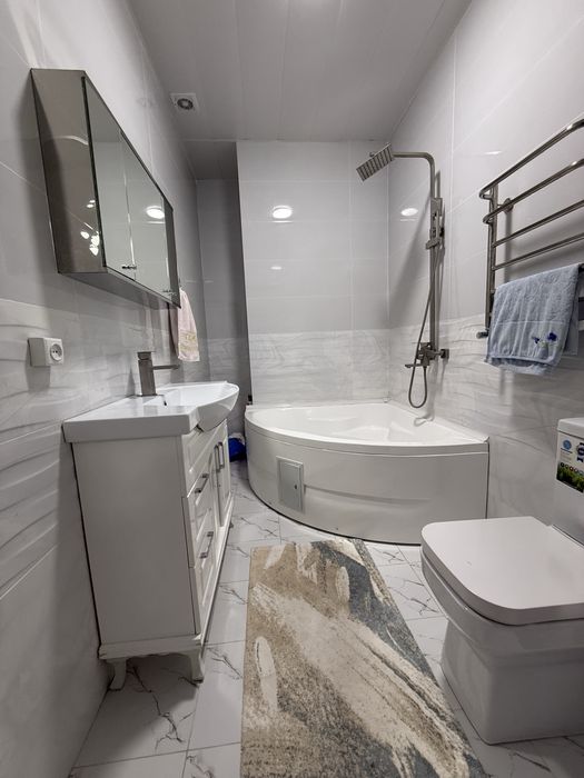 Продается дом. 6 комнат. Ор-р Военный госпиталь. Построено 5 лет назад