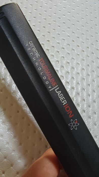 Утюжок для выпрямления волос