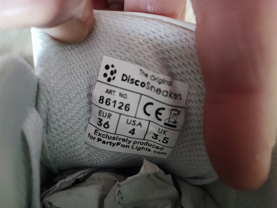 Детски светещи зареждащи се маратонки  36 номер