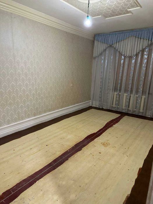 Сдаётся 4х квартира на 3 этаж орр 6-МИКР