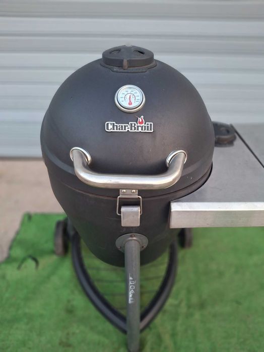 Барбекю на дървени въглища Char-Broil