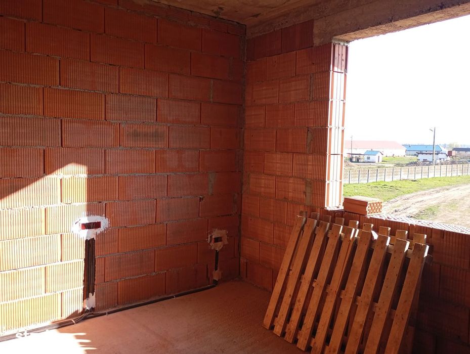 Duplex Modern in Chisoda zona linistita