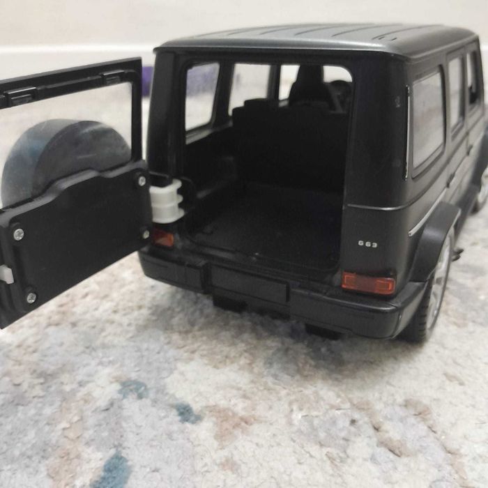 Мерседес AMG G65