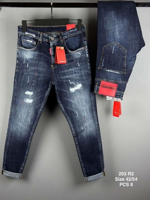 Blugi bărbați diferite modele