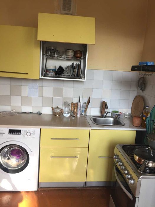 Юнусабад 4 продаётся квартира 2/4/4