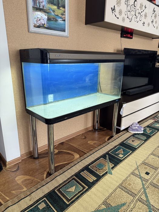 Аквариум заводской 350 л