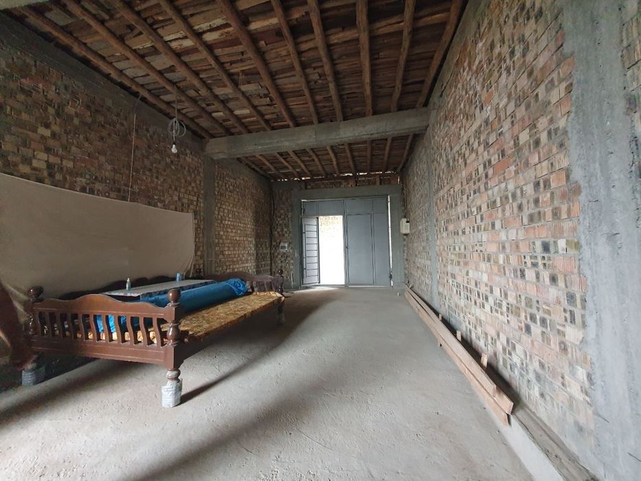 Срочни 4,5 сотикли ховли сотилади 5 хонали