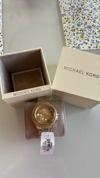 Часовник Michael Kors
