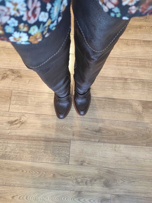 Ботуши над коляното D&G