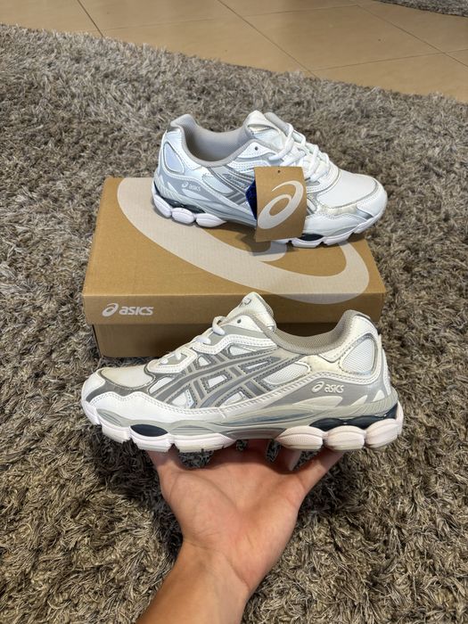Asics Gel NYC Gri 42 / 43 .   Adidasi casual pentru sport/plimbari.
