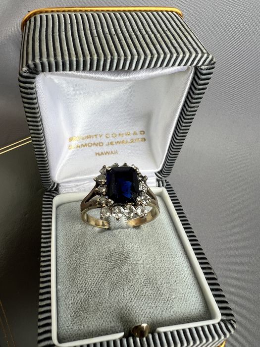 Inel din argint placat cu aur si zirconii