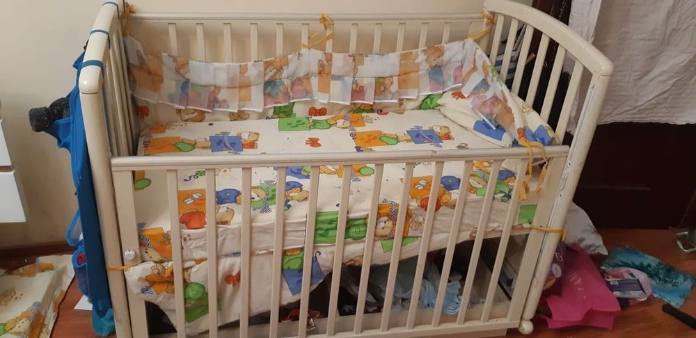 Продам кроватку срочно