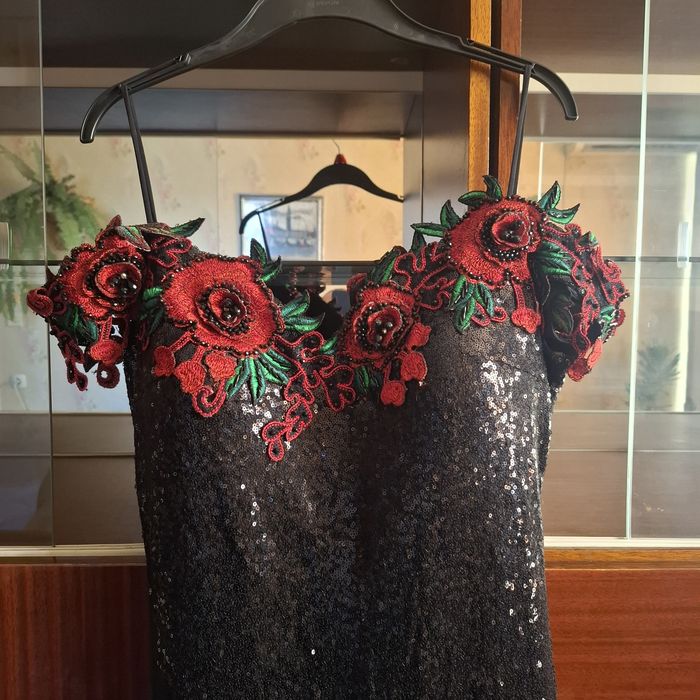 Вечернее платье на стройняшку