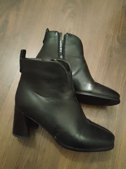 Ботинки кожаные женские