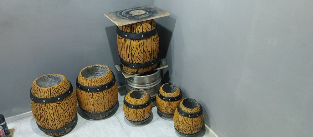 Декоративные бочки.