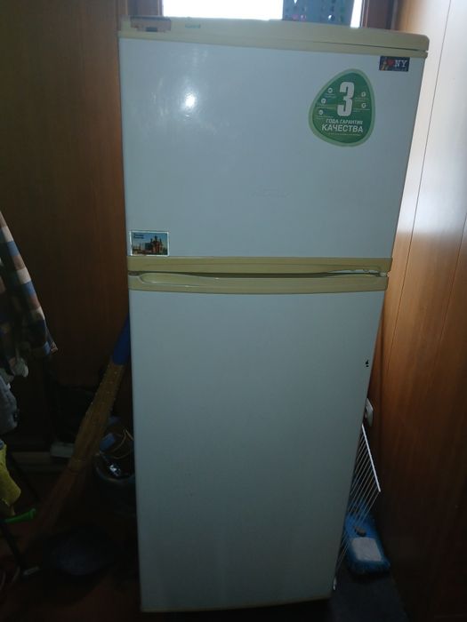 Продам холодильник