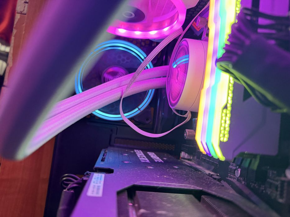 Vand 32gb ram ddr4 3600mhz cl16 corsair vengeance albi 4x8