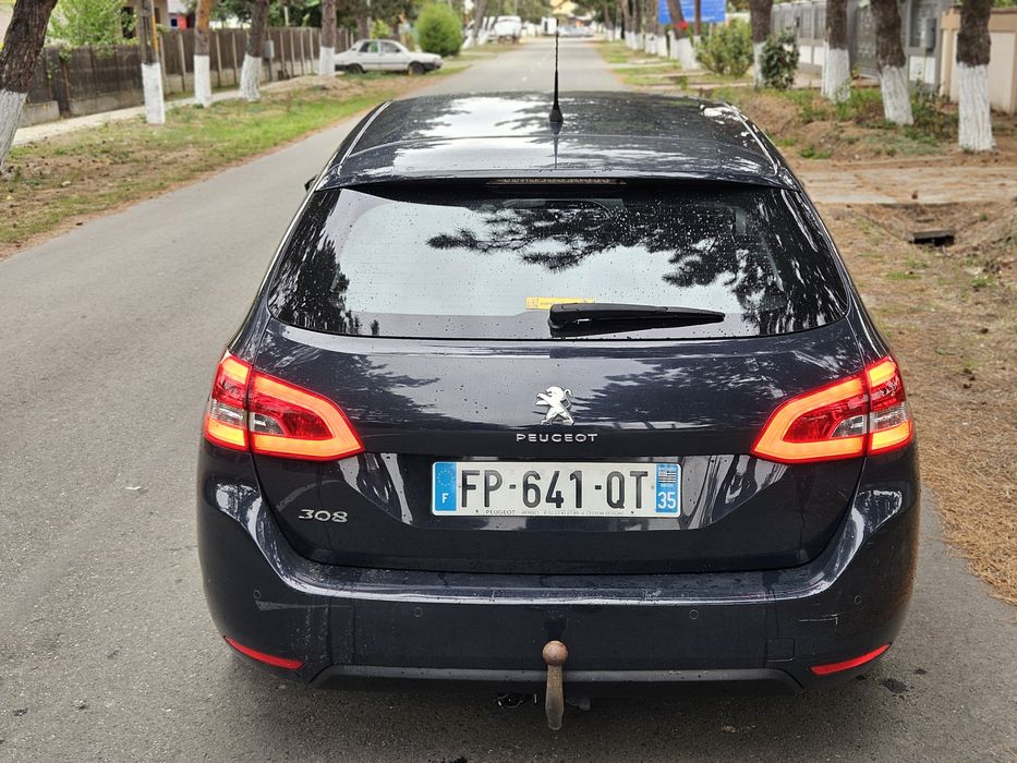 Vand Peugeot 308 break 1.5hdi automat 2020