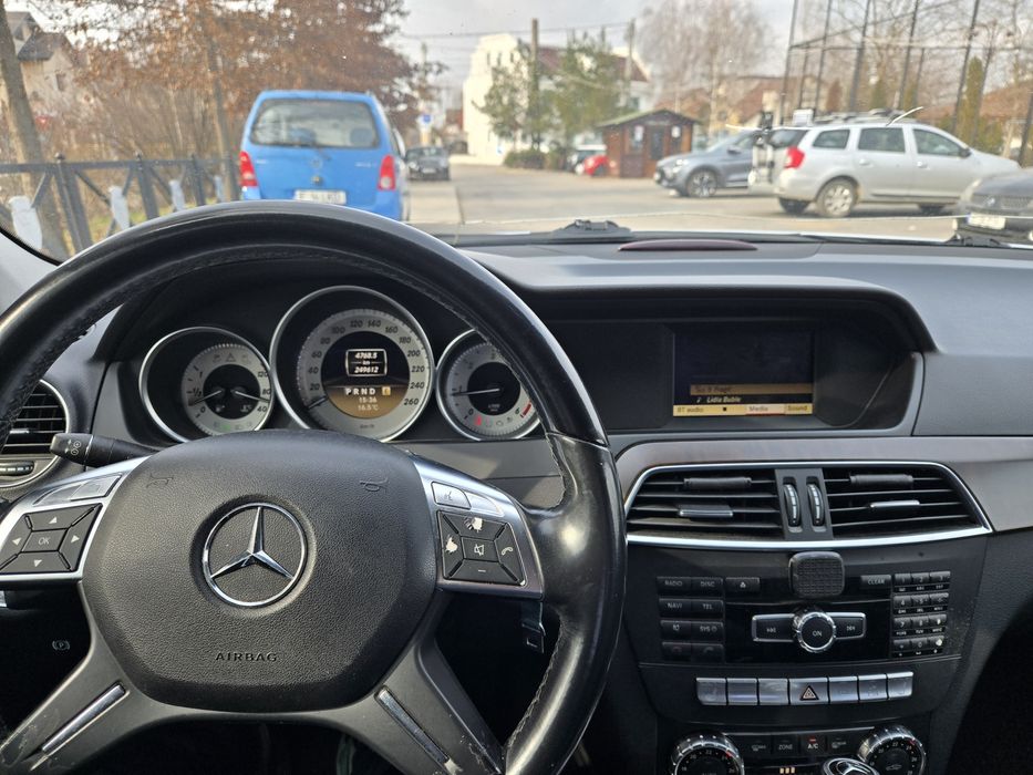 Mercedes-benz c200