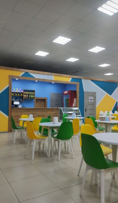 Пластиковые стулья для дома и бизнеса