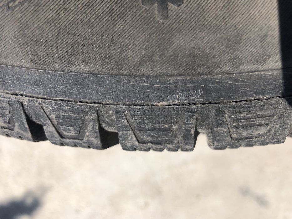 Зимние шины комплект