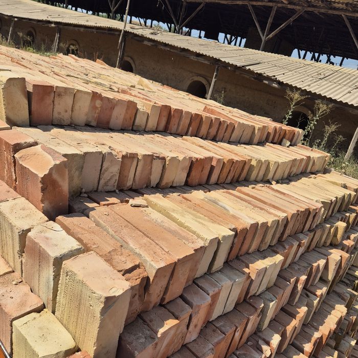 Кирпич красный кирпич